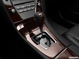  Gear shifter/center console photo