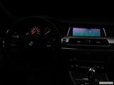  Centered wide dash shot photo
