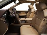  Front seats from Drivers Side photo