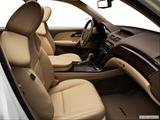  Passenger seat photo