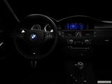  Centered wide dash shot photo