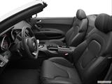  Front seats from Drivers Side photo