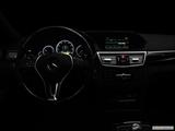  Centered wide dash shot photo