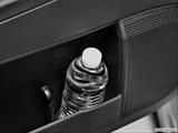  Cup holder prop (tertiary) photo