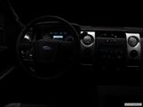  Centered wide dash shot photo