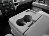  Cup holders photo