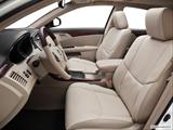  Front seats from Drivers Side photo
