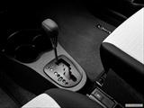  Gear shifter/center console photo