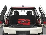  Trunk props photo
