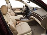  Passenger seat photo