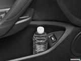 Cup holder prop (tertiary) photo