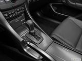  Gear shifter/center console photo