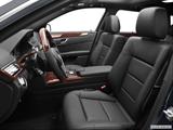  Front seats from Drivers Side photo