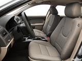  Front seats from Drivers Side photo