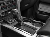  Gear shifter/center console photo