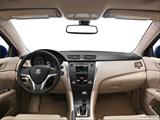  Dashboard, center console, gear shifter view photo