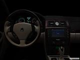  Centered wide dash shot photo