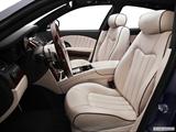  Front seats from Drivers Side photo