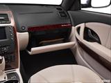  Glove box open photo