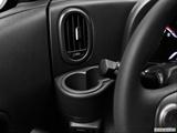  Cup holders photo