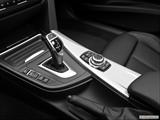  Gear shifter/center console photo