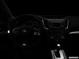  Centered wide dash shot photo