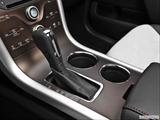  Gear shifter/center console photo