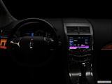 Centered wide dash shot photo