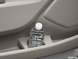  Cup holder prop (tertiary) photo