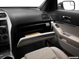  Glove box open photo
