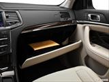 Glove box open photo