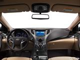  Dashboard, center console, gear shifter view photo