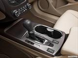  Gear shifter/center console photo