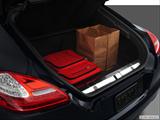  Trunk props photo