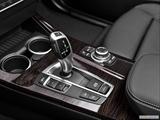  Gear shifter/center console photo