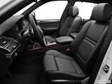  Front seats from Drivers Side photo