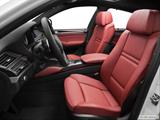  Front seats from Drivers Side photo