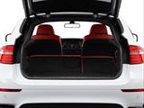  Hatchback & SUV rear angle photo