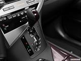  Gear shifter/center console photo