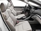  Passenger seat photo