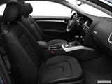  Passenger seat photo
