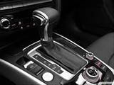  Gear shifter/center console photo