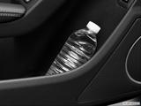  Cup holder prop (tertiary) photo