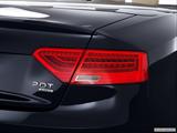  Passenger Side Taillight photo
