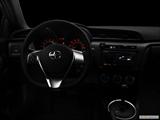  Centered wide dash shot photo