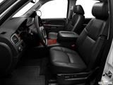  Front seats from Drivers Side photo