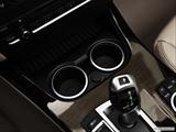  Cup holders photo