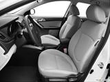  Front seats from Drivers Side photo