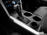  Gear shifter/center console photo