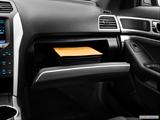 Glove box open photo